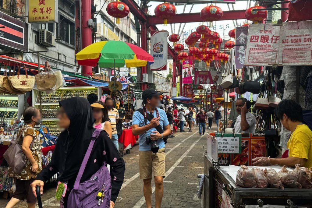 【中華系】円卓を囲み賑やかさと箸のマナー